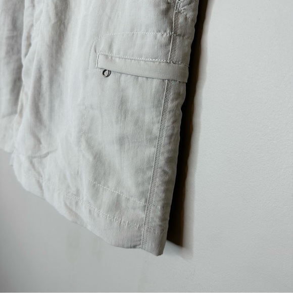 The North Face Women’s Hybrid Shorts - Large - Picture 4 of 7